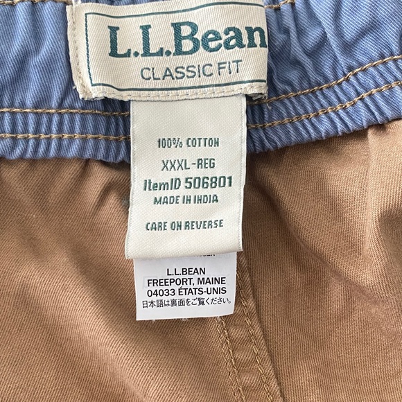 L.L. Bean Men's Athletic Shorts in Tan - Picture 3 of 3